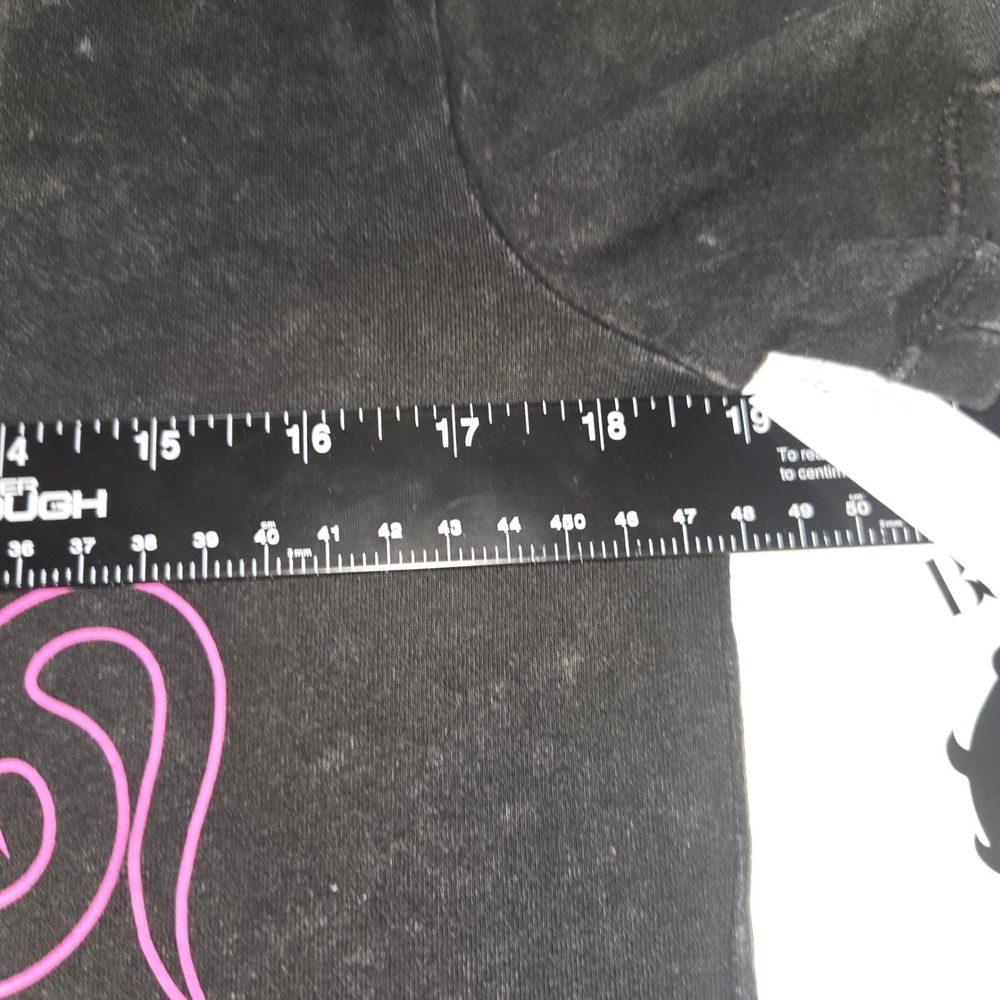 Betty Boop Graphic T-Shirt XS Black Mineral Wash Feisty and Bold Angel Boop NWT - Picture 3 of 5